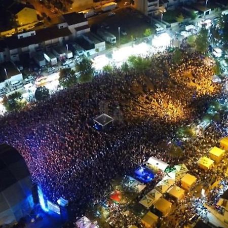 Appartamento Eixo Atlantico Bragança Esterno foto